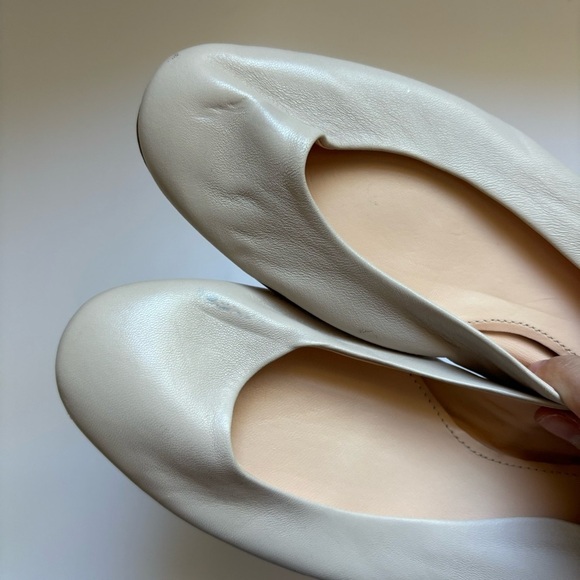 AGL beige Leather Round‎ Toe Ballet Flat Sz 37/US 7 - Picture 4 of 6